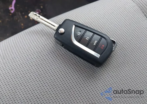 2021 Toyota Corolla Le z USA, uszkodzony, nr VIN 5YFEPMAE5MP256309